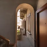 De Angeli Cozy Apartment- Youhosty