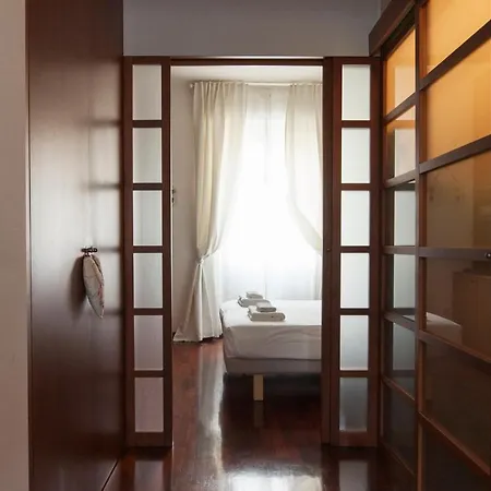 De Angeli Cozy Apartment- Youhosty شقة ميلان