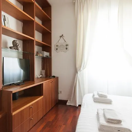 De Angeli Cozy Apartment- Youhosty דירה *