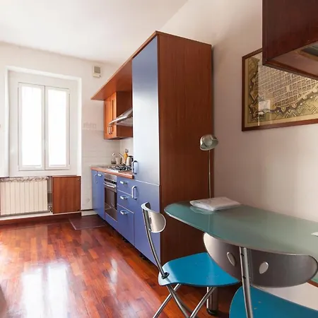 דירה De Angeli Cozy Apartment- Youhosty מילאנו