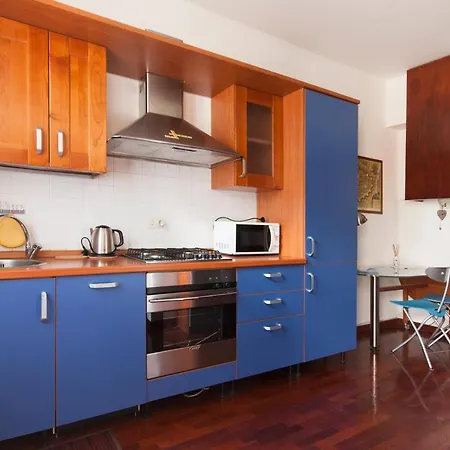 De Angeli Cozy Apartment- Youhosty شقة