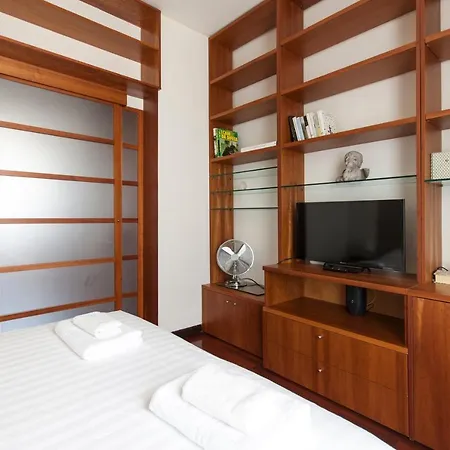 De Angeli Cozy Apartment- Youhosty Daire *